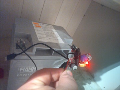 USB-Gelade.jpeg (image/jpeg, 2910186 B)