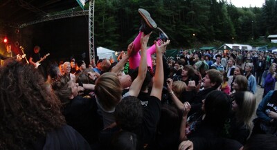 Rock die Burg 2010-IMG_5234.JPG (image/jpeg, 144094 B)