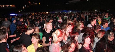 Rock die Burg 2010-IMG_5662.JPG (image/jpeg, 160826 B)
