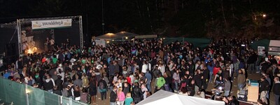 Rock die Burg 2010-IMG_5719.JPG (image/jpeg, 138746 B)