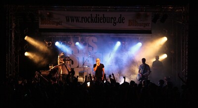 Rock die Burg 2010-IMG_5769.JPG (image/jpeg, 108125 B)
