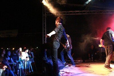 Rock die Burg 2011-IMG_1025.JPG (image/jpeg, 103181 B)