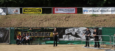Rock die Burg 2012-IMG_8640.JPG (image/jpeg, 200069 B)