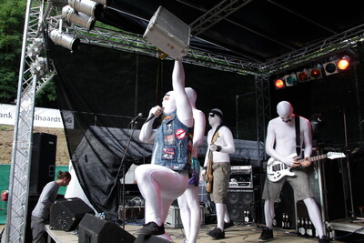 Rock die Burg 2012-IMG_8672.JPG (image/jpeg, 224440 B)