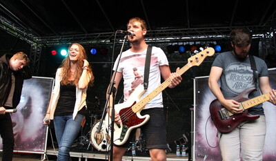 Rock die Burg 2013-IMG_4293.JPG (image/jpeg, 198339 B)