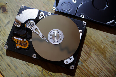 hdd_makros-00.jpeg (image/jpeg, 1946392 B)