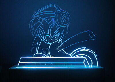 LED-pictures-vinyl_scratch_led_picture_by_steeph_k_daayerp.jpg (image/jpeg, 123649 B)