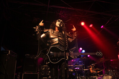 Rock im Wingert 2012 - KISS Forever Band-IMG_7330.JPG (image/jpeg, 695417 B)