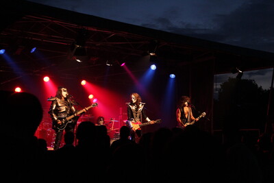 Rock im Wingert 2012 - KISS Forever Band-IMG_7389.JPG (image/jpeg, 540323 B)